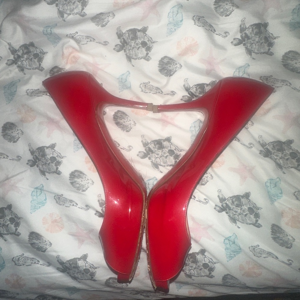Red Christian Louboutin Heels 38.5 - comfy! - Picture 8 of 8